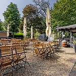 Modernes Loft Mitten Im Gruenen *